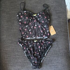 Two piece tankini set